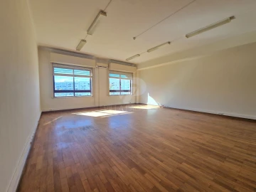 Escritório para Arrendamento em Carnide