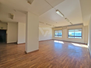 Escritório para Arrendamento em Carnide