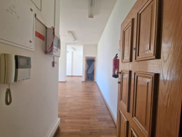 Escritório para Arrendamento em Carnide