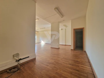 Escritório para Arrendamento em Carnide