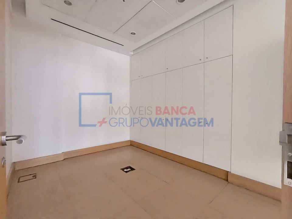 Loja para Venda em Arroios Foto 12