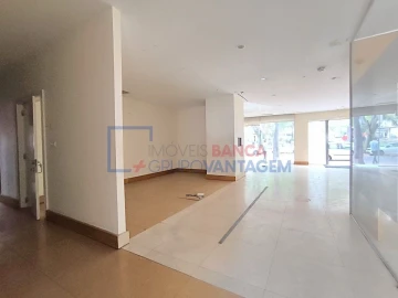 Loja para Venda em Arroios