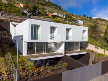 Moradia T3 para Venda em São Martinho