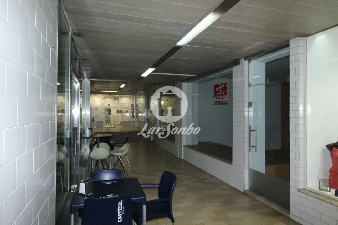 Loja para Venda em Fafe Foto 2