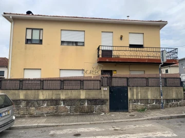 Moradia T6 para Venda em Rio Tinto