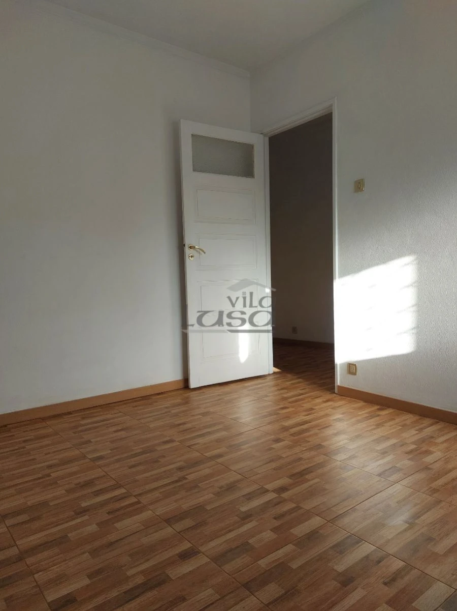 Moradia T6 para Venda em Rio Tinto Foto 6