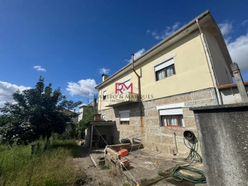 Moradia T4 para Venda em Livração