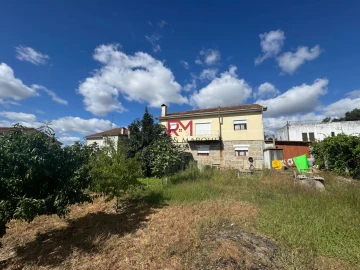 Moradia T4 para Venda em Livração