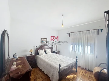 Moradia T4 para Venda em Livração