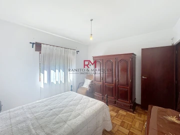 Moradia T4 para Venda em Livração