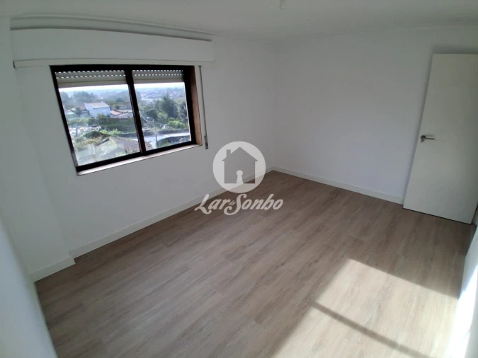 Apartamento T2 para Venda em Rio Tinto Foto 13