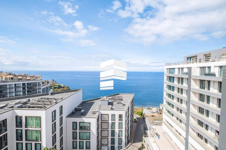 Apartamento T2 para Venda em São Martinho Foto 2