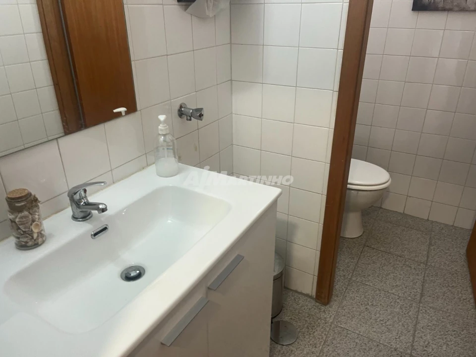 Loja para Venda em Custóias, Leça do Balio e Guifões Foto 12