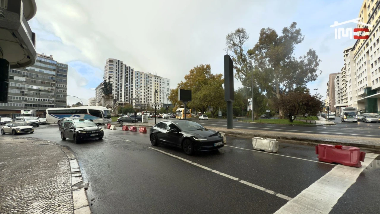 Escritório para Arrendamento em Alvalade Foto 28