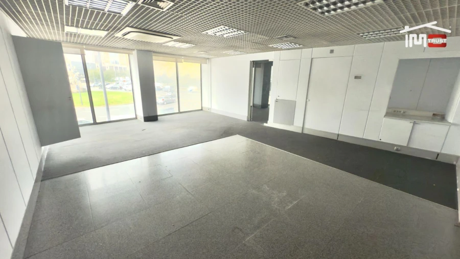 Escritório para Arrendamento em Alvalade Foto 4