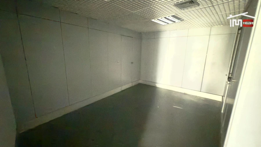 Escritório para Arrendamento em Alvalade Foto 24