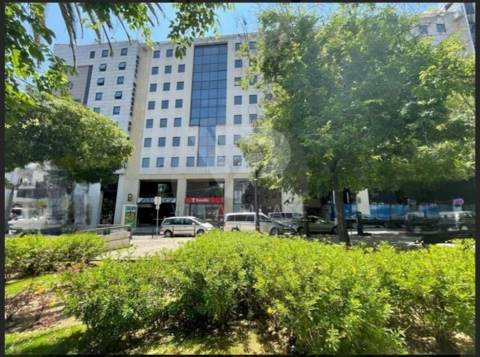 Escritório para Venda em Santo António Foto 1