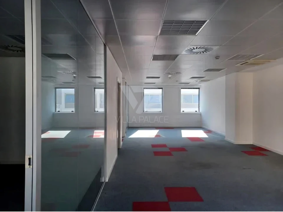 Escritório para Venda em Santo António Foto 13