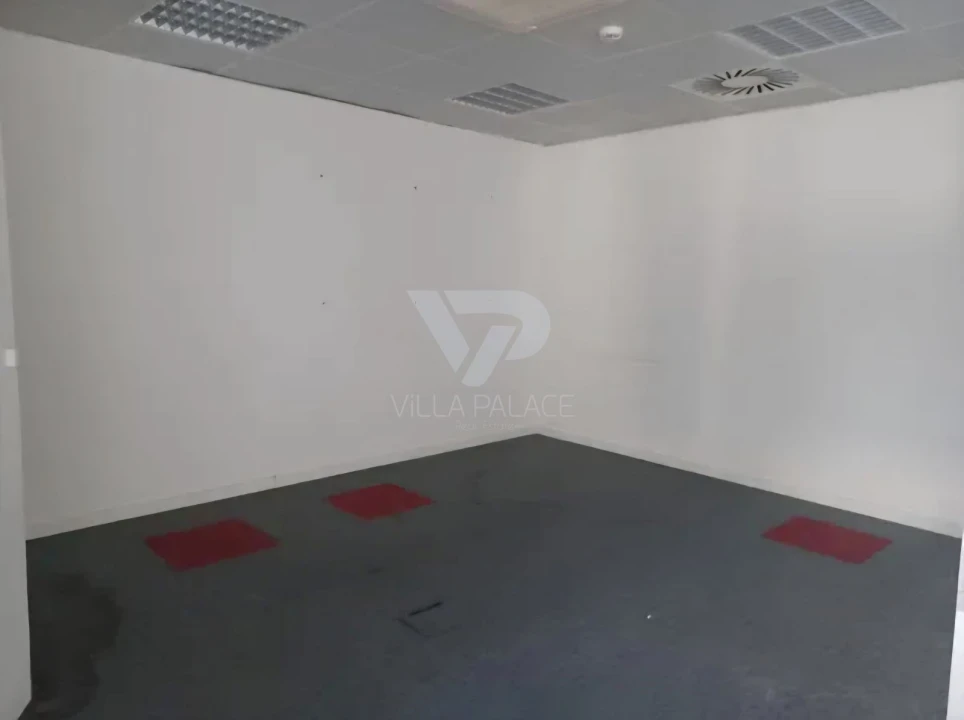 Escritório para Venda em Santo António Foto 14