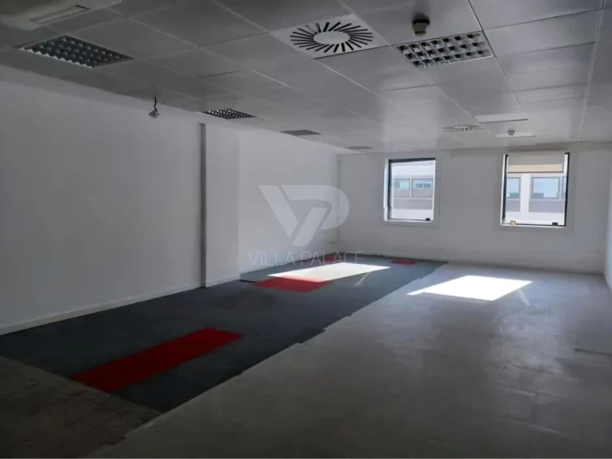 Escritório para Venda em Santo António Foto 15