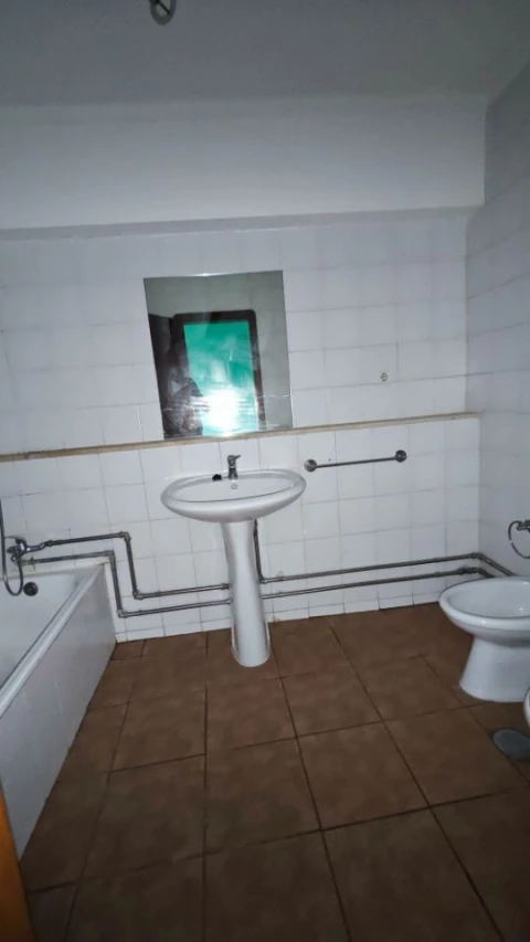 Apartamento T1 para Arrendamento em Paranhos