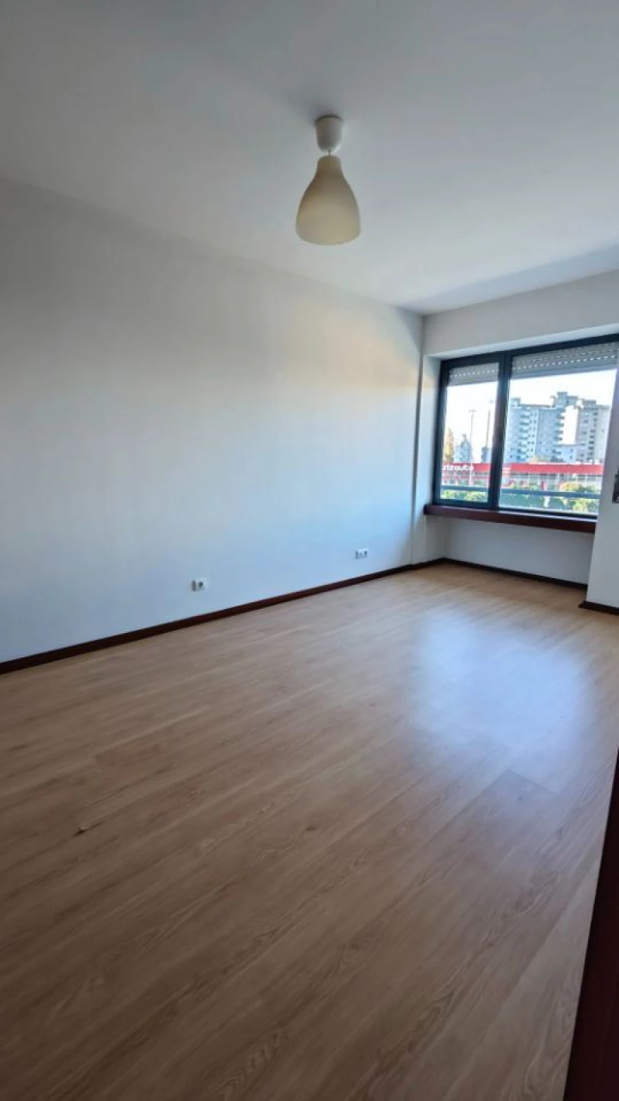 Apartamento T1 para Arrendamento em Paranhos Foto 7