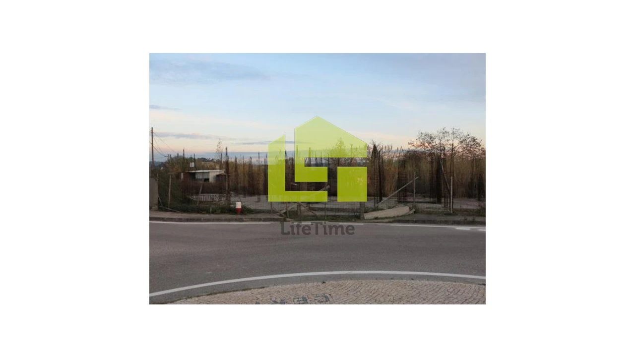 Terreno para Venda em Cernache Foto 1