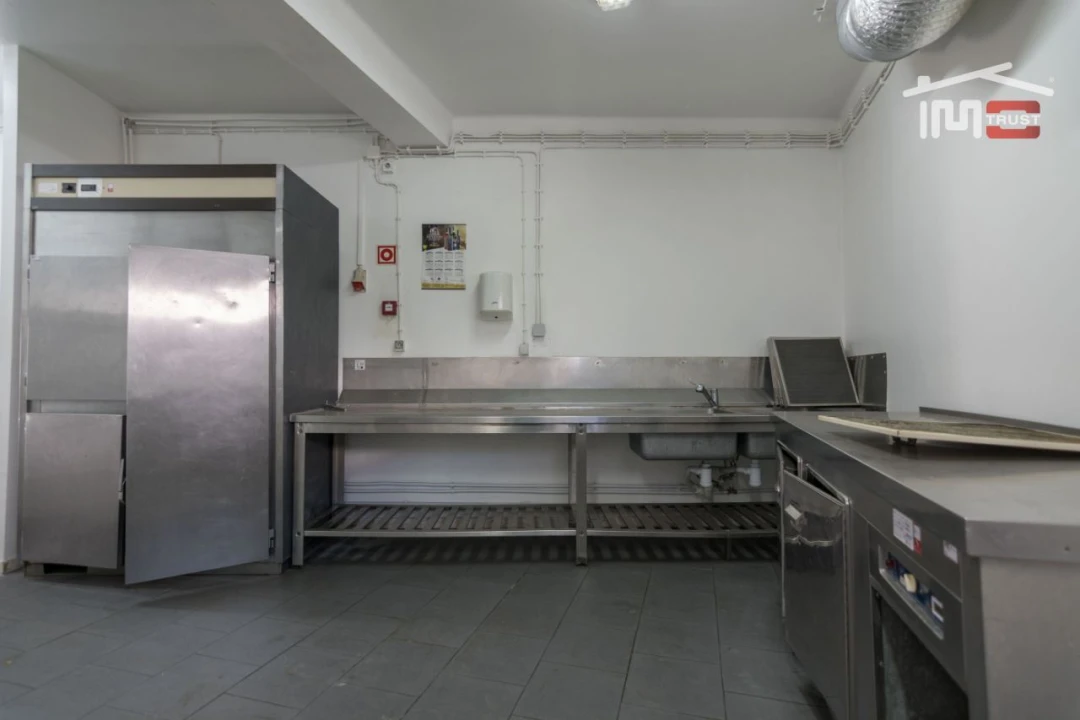 Negócio para Arrendamento em Nossa Senhora da Piedade Foto 16