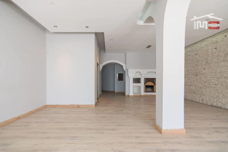 Negócio para Arrendamento em Nossa Senhora da Piedade Foto 4