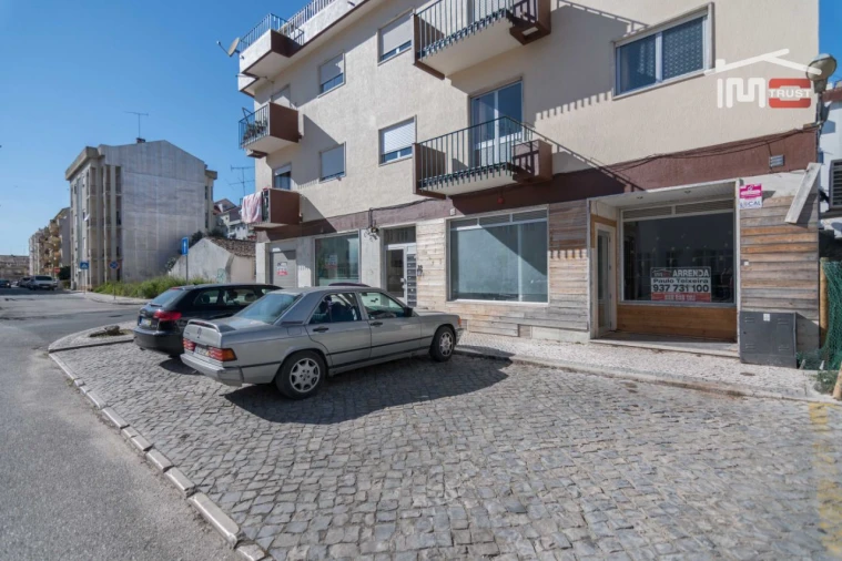 Negócio para Arrendamento em Nossa Senhora da Piedade Foto 5
