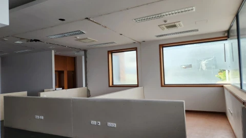 Loja para Arrendamento em Coronado (São Romão e São Mamede)