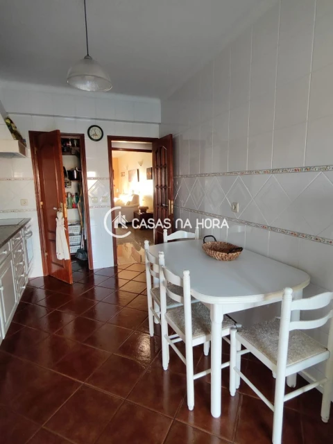 Apartamento T3 para Arrendamento em Setubal (São Sebastião)