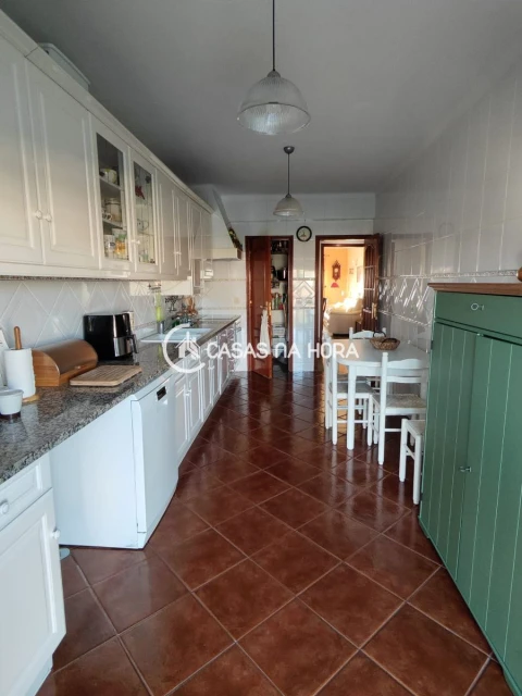 Apartamento T3 para Arrendamento em Setubal (São Sebastião)