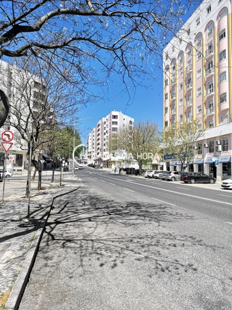 Apartamento T3 para Arrendamento em Setubal (São Sebastião)