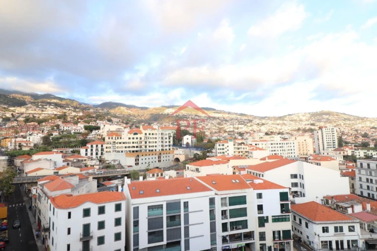 Apartamento T2 para Venda em Funchal (São Pedro)