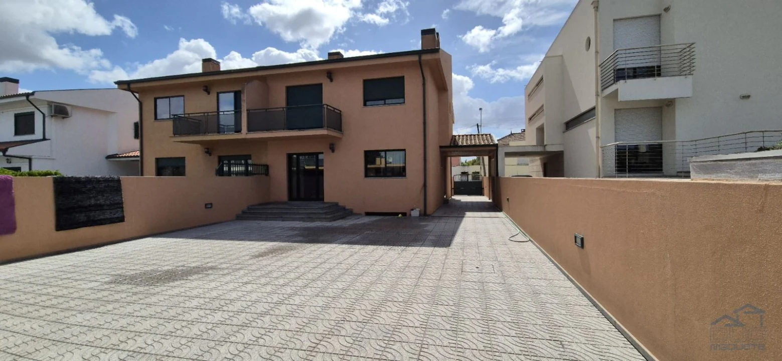 Moradia T3 para Venda em Custóias, Leça do Balio e Guifões Foto 2