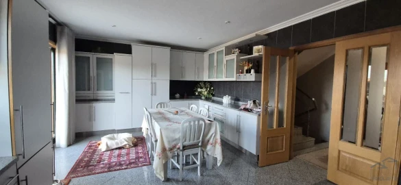 Moradia T3 para Venda em Custóias, Leça do Balio e Guifões