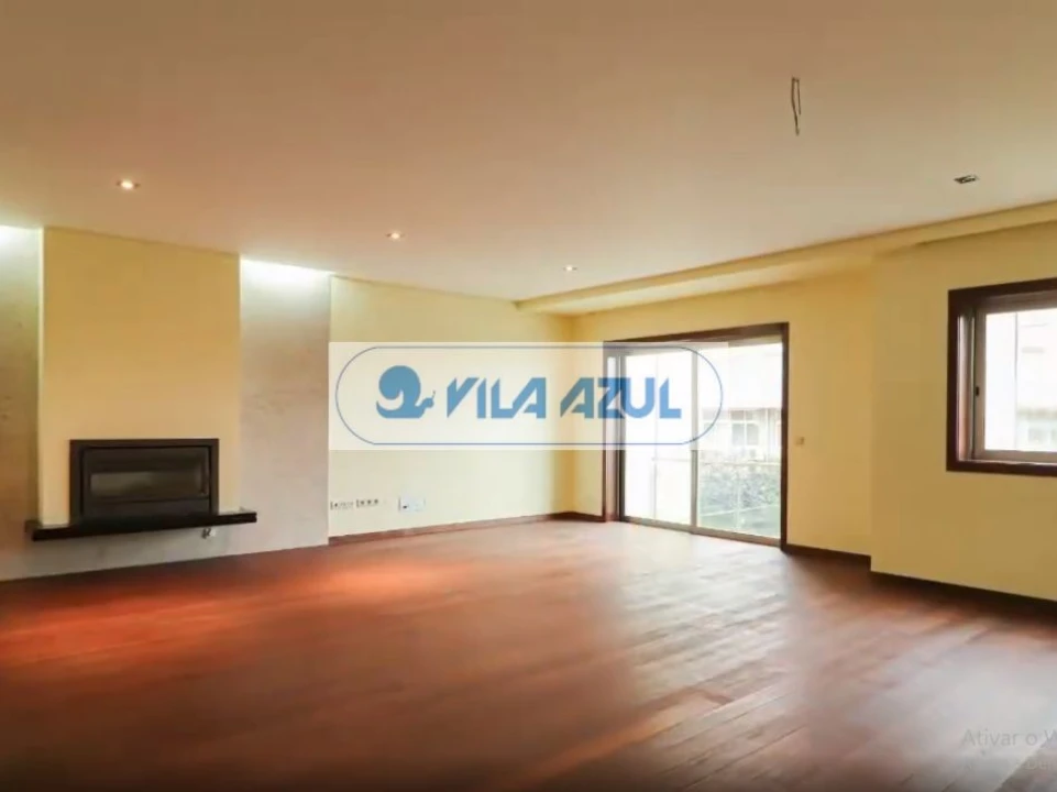 Moradia T4 para Venda em Mafamude e Vilar do Paraíso Foto 2