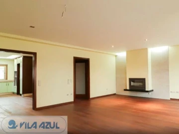 Moradia T4 para Venda em Mafamude e Vilar do Paraíso