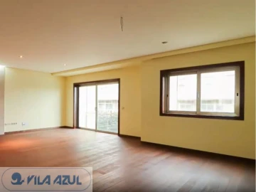 Moradia T4 para Venda em Mafamude e Vilar do Paraíso