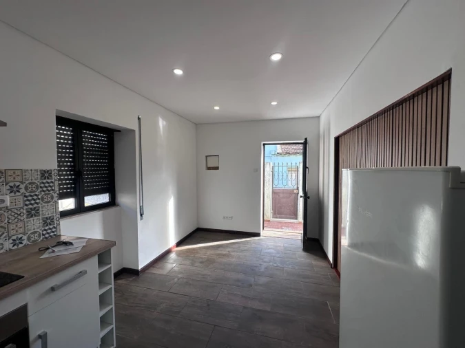 Moradia T2 para Arrendamento em Arcozelo Foto 4