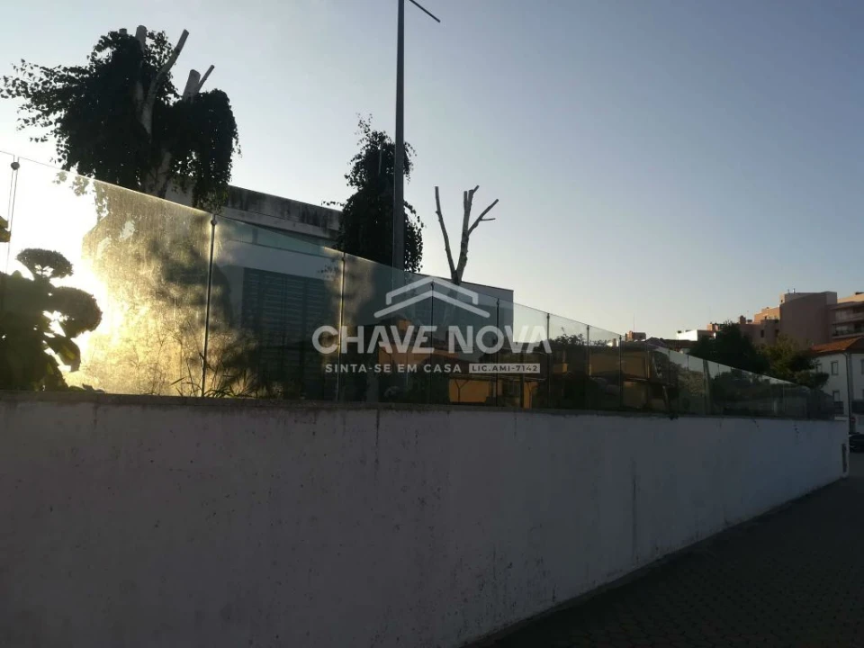 Moradia T2 para Venda em Arcozelo Foto 1