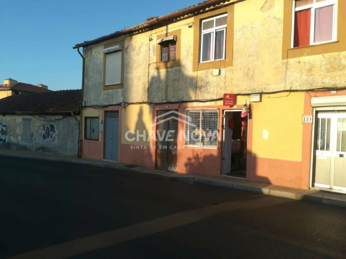 Moradia T2 para Venda em Arcozelo Foto 7