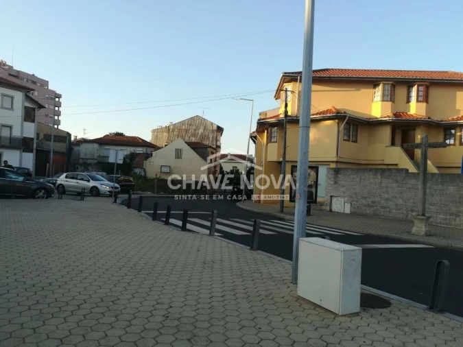 Moradia T2 para Venda em Arcozelo Foto 15