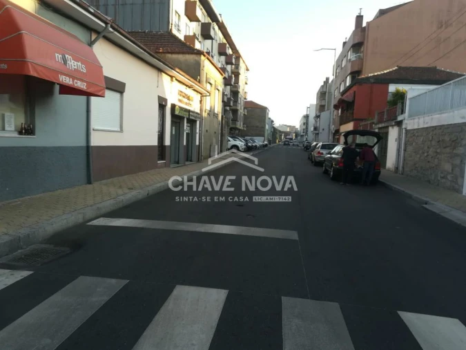 Moradia T2 para Venda em Arcozelo Foto 16