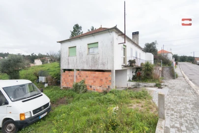 Moradia T3 para Venda em Alburitel