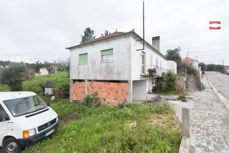 Moradia T3 para Venda em Alburitel Foto 15