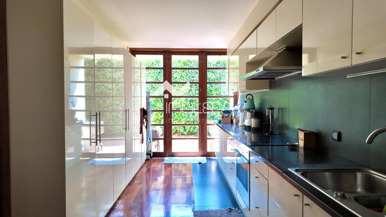 Moradia T4 para Venda em Custóias, Leça do Balio e Guifões Foto 12