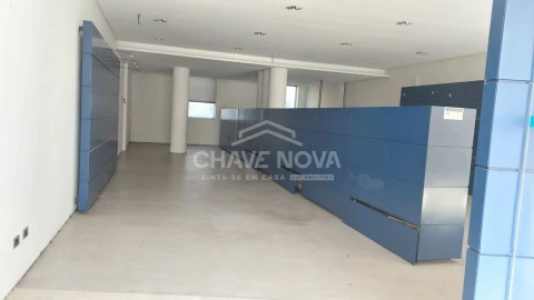 Moradia T6 para Venda em Custóias, Leça do Balio e Guifões