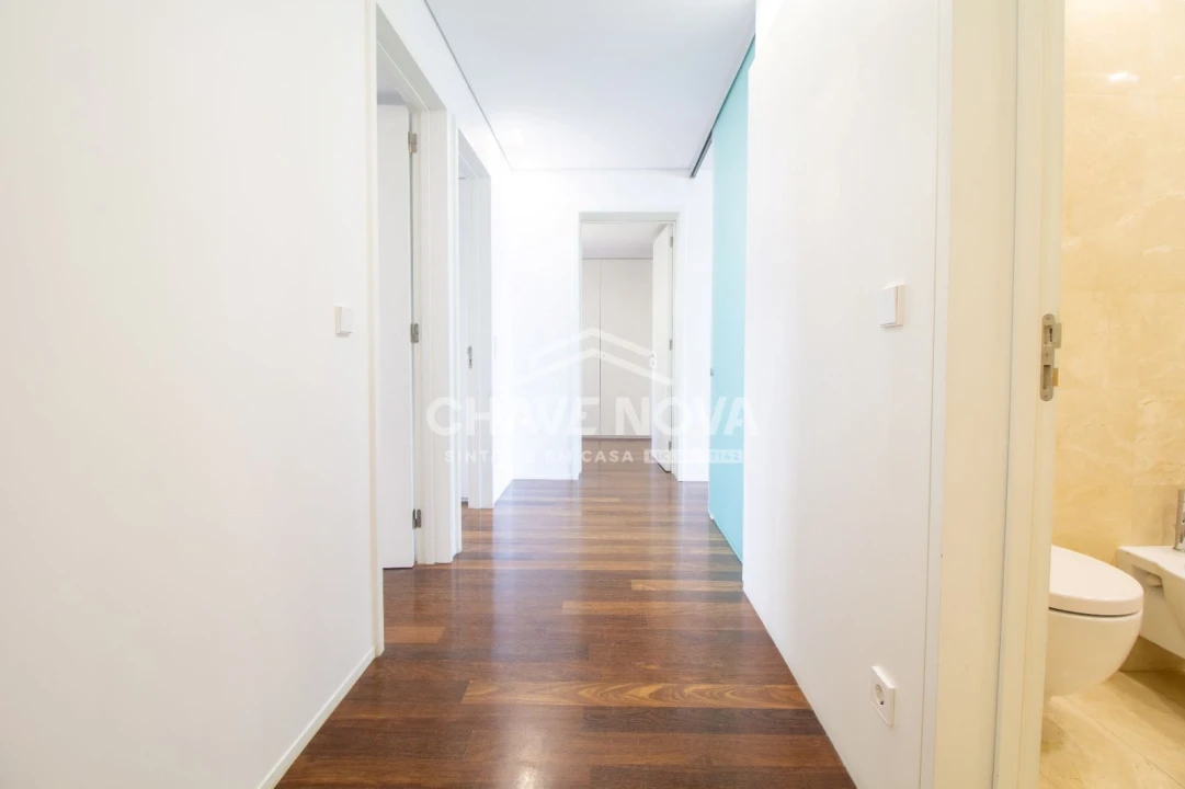 Apartamento T4 para Venda em Custóias, Leça do Balio e Guifões Foto 12